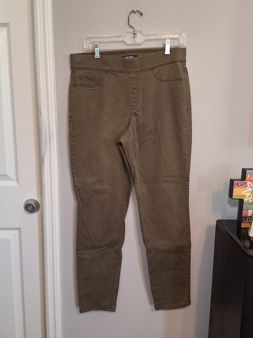 Nine West Olive-Tone Pull-On Skinny Jeans
